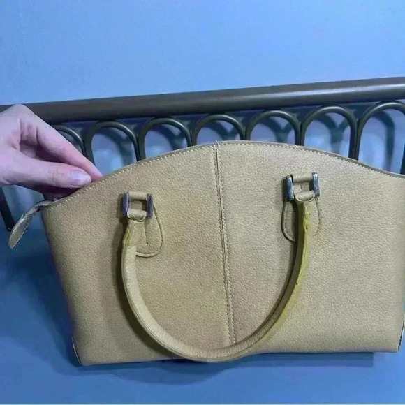 Vintage Tods leather cream shoulder bag small handbag white stitching detail - Picture 14 of 16